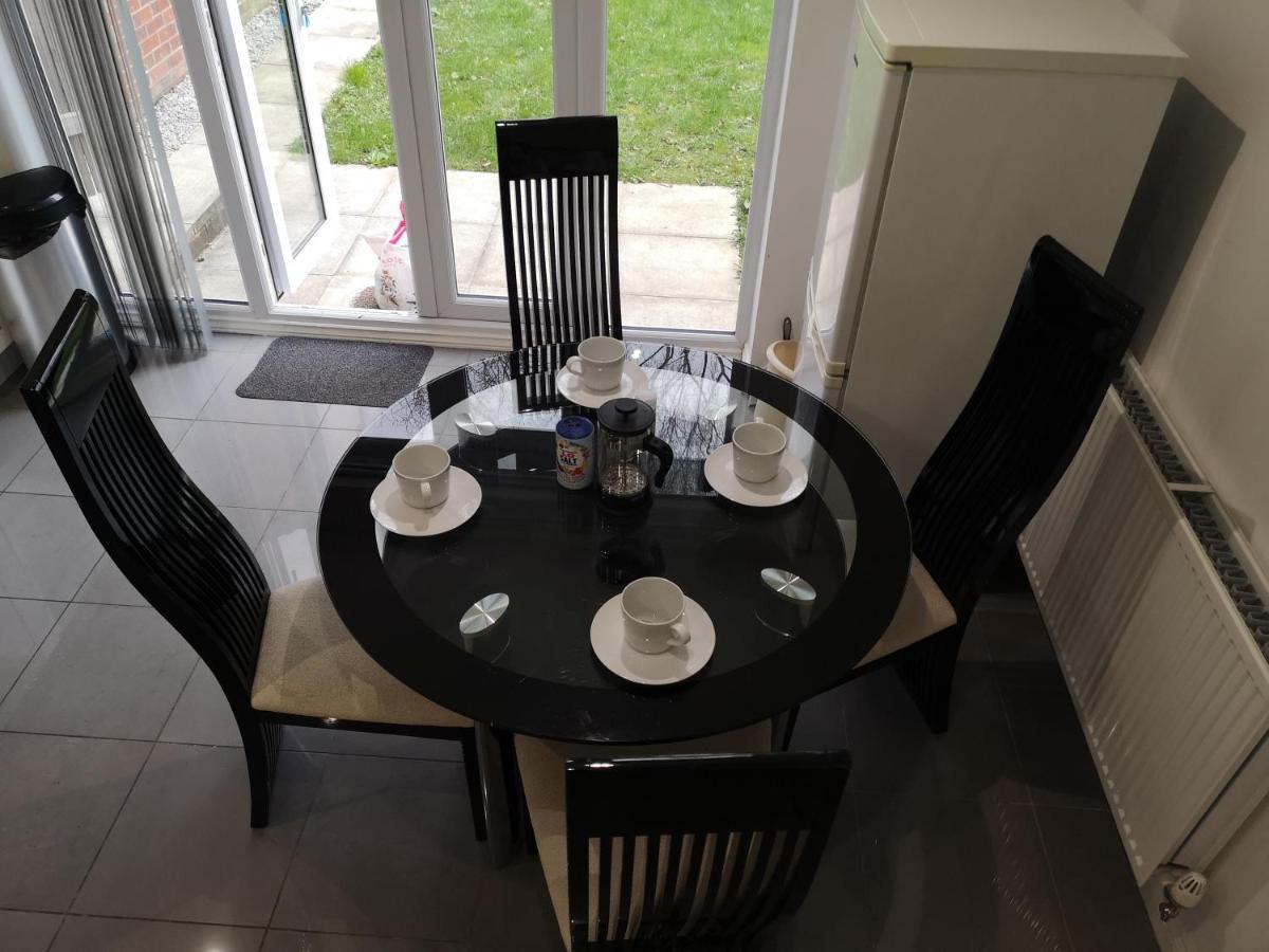 Apartament Nightingale Gardens - 4 Bed Detached House - Manchester Zewnętrze zdjęcie