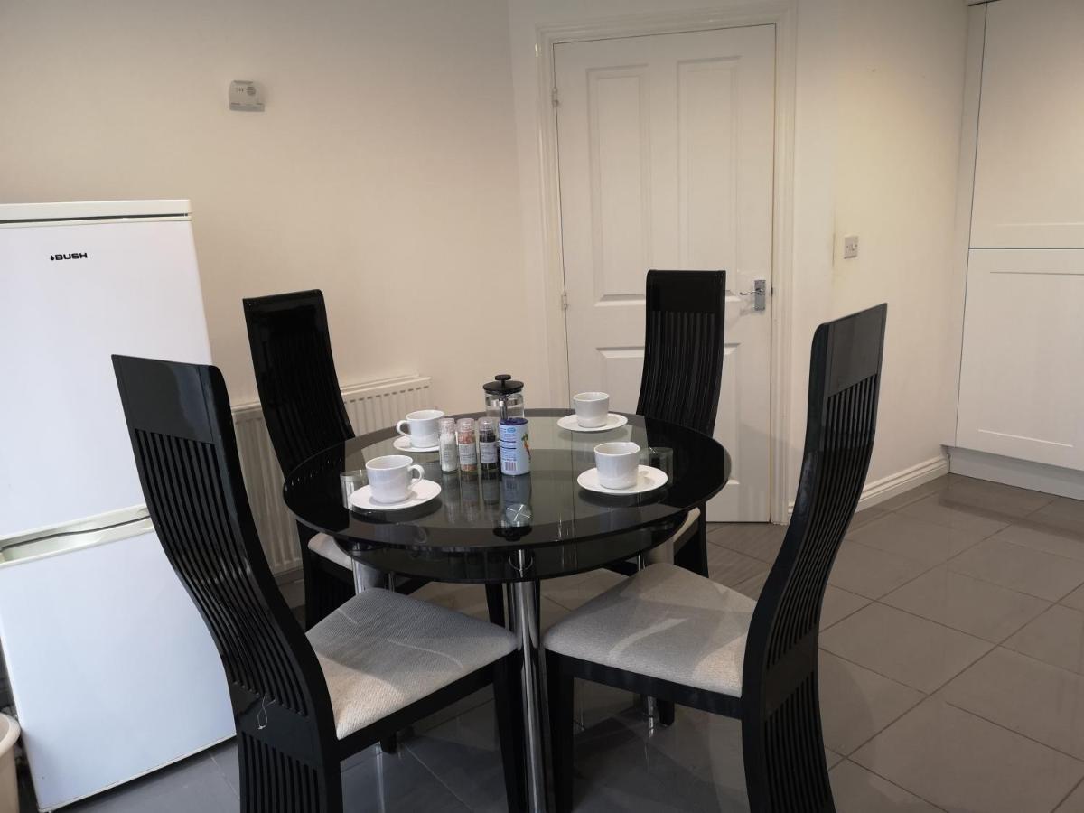 Apartament Nightingale Gardens - 4 Bed Detached House - Manchester Zewnętrze zdjęcie