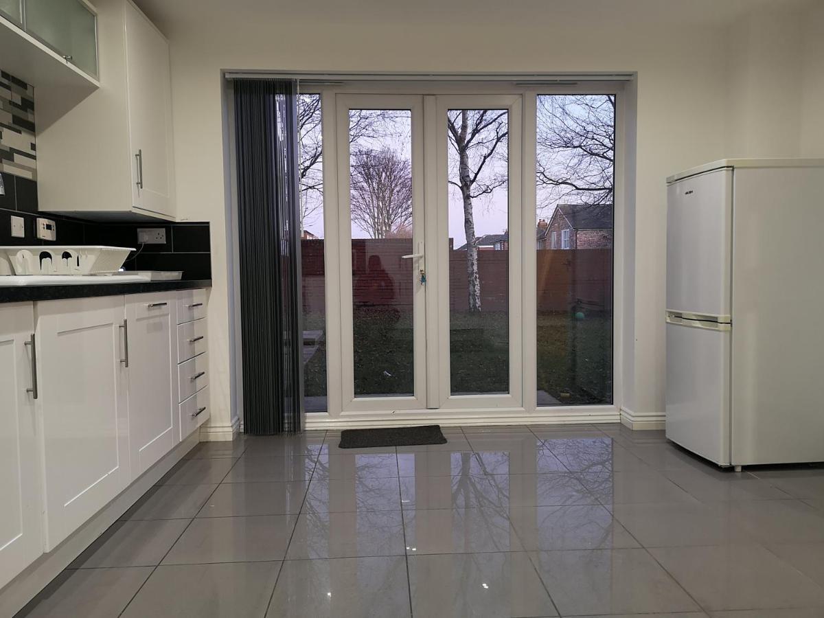 Apartament Nightingale Gardens - 4 Bed Detached House - Manchester Zewnętrze zdjęcie